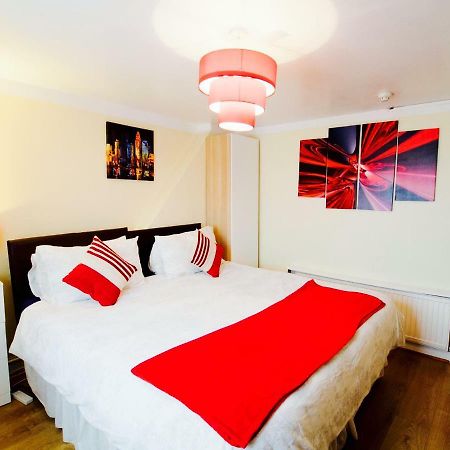 Gable Lodge London B&B Enfield Kültér fotó