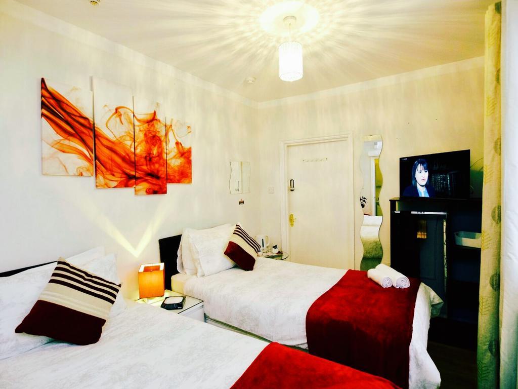 Gable Lodge London B&B Enfield Kültér fotó