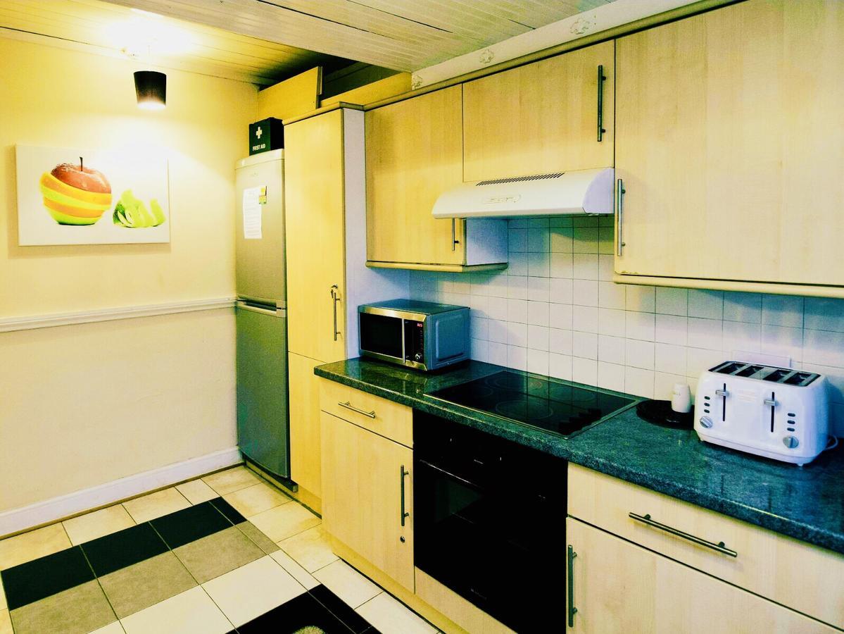 Gable Lodge London B&B Enfield Kültér fotó